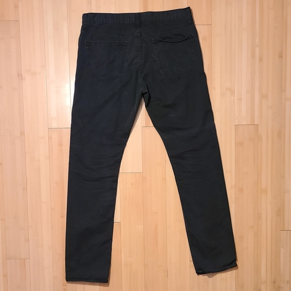 Banana Republic Men's Slim Fit patterned pants - Picture 2 of 3